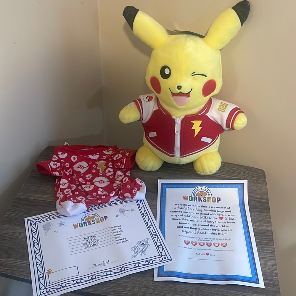 Build A Bear Pokemon  25th Years Limited Edition Comes with Extras Brand NEW